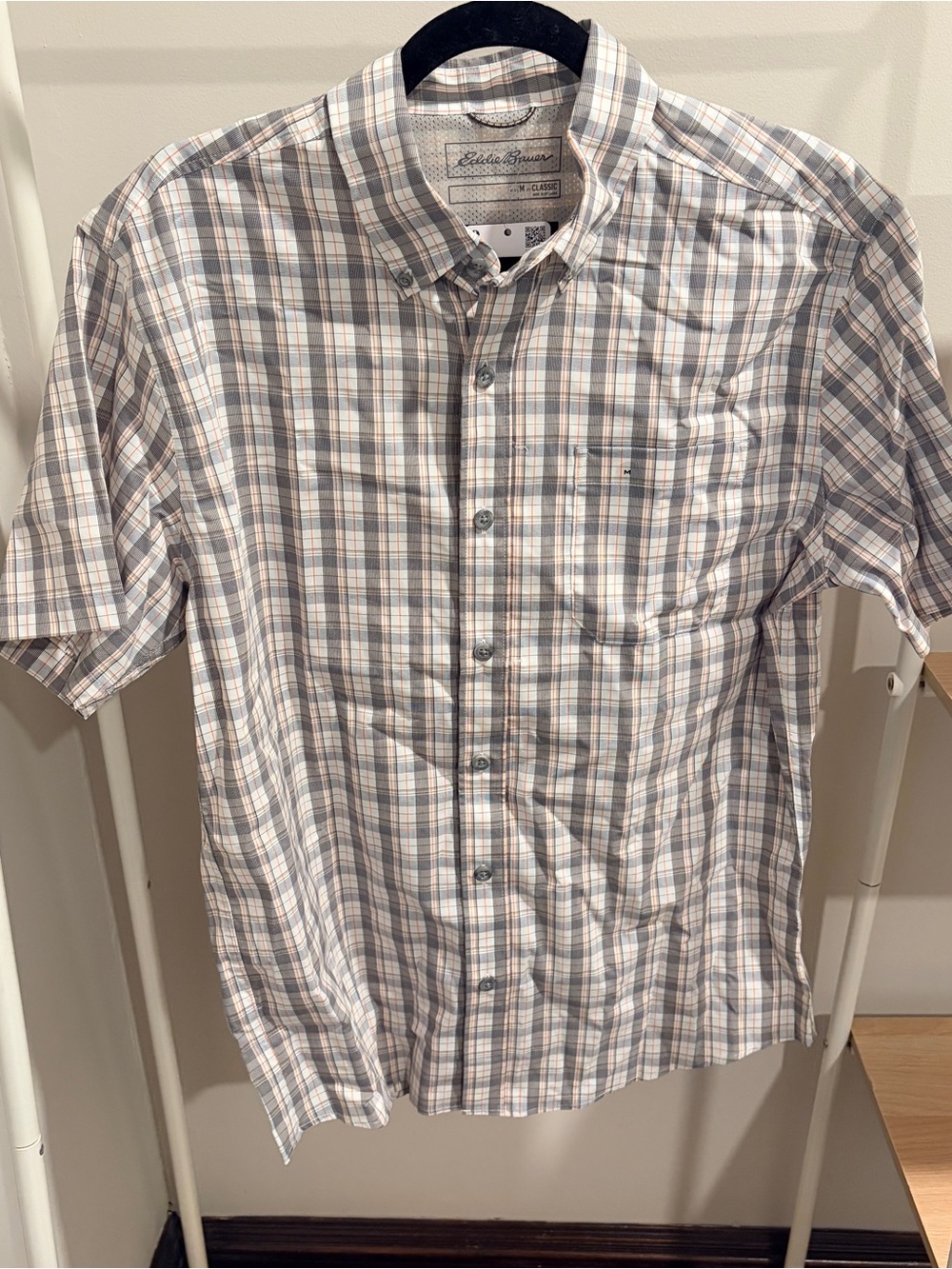 Eddie Bauer Short-Sleeve Plaid Button-Down Shirt in Blue, Tan & White